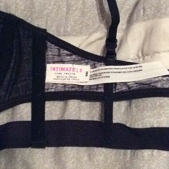 Beautiful intimately free people bra - Picture 3 of 3